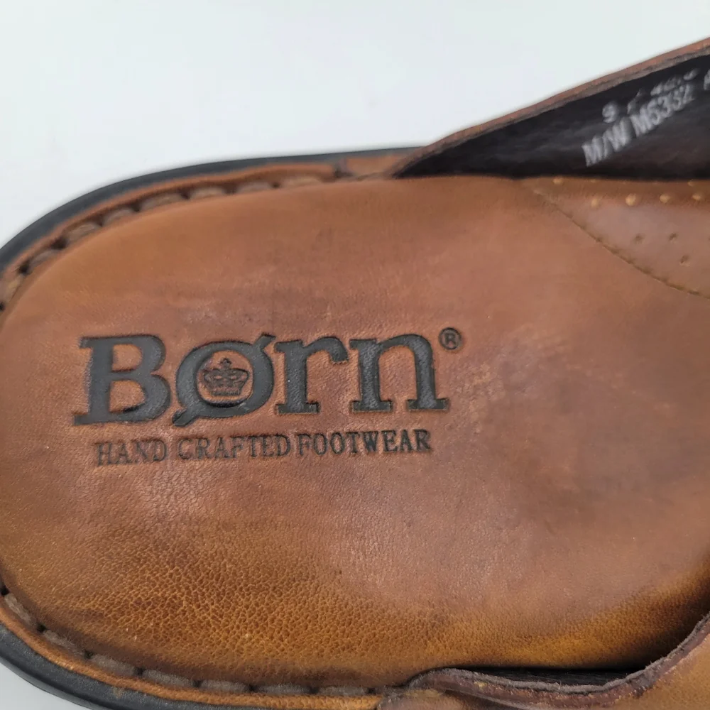 Mens Born Leather Sandals Thong Size 9 M5332 A7